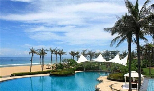 十三酱大骨头加盟店开在哪里生意好，什么品牌的中式快餐连锁店适合新手加盟