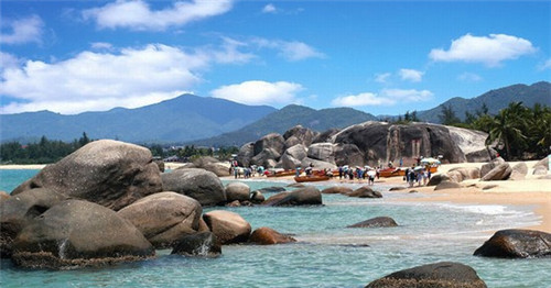 嘉峪关东湖地图全图（离嘉峪关东湖有哪三个湖）